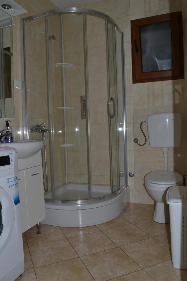 Guest House Radulovic Petrovac 외부 사진