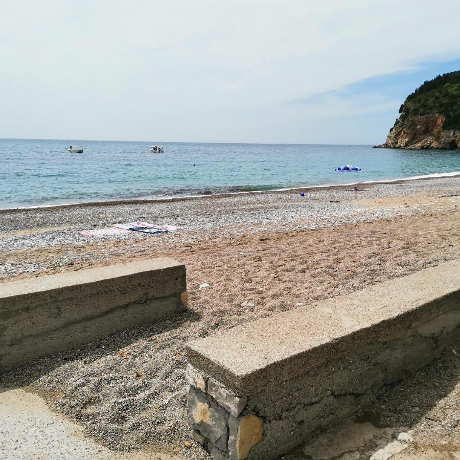 Guest House Radulovic Petrovac 외부 사진