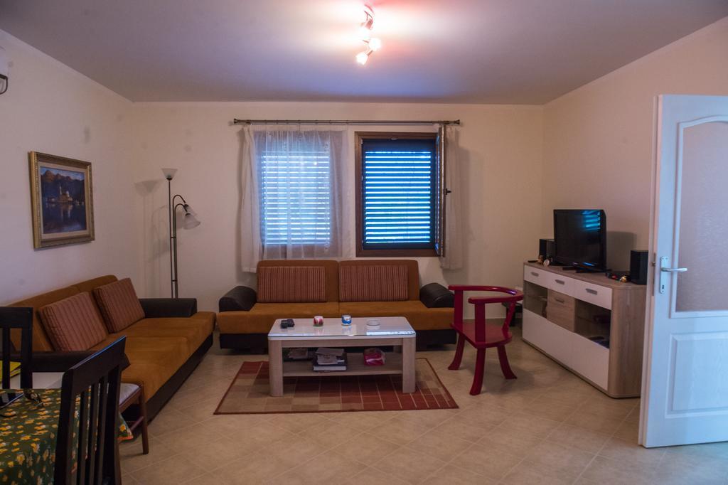 Guest House Radulovic Petrovac 외부 사진